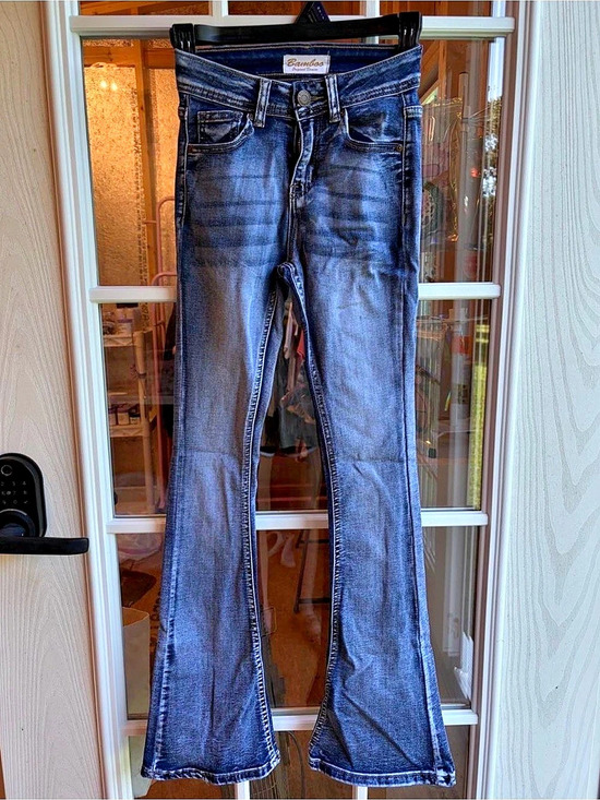 Judy Blue Denim - Bamboo Flare Jeans in Blue Like New